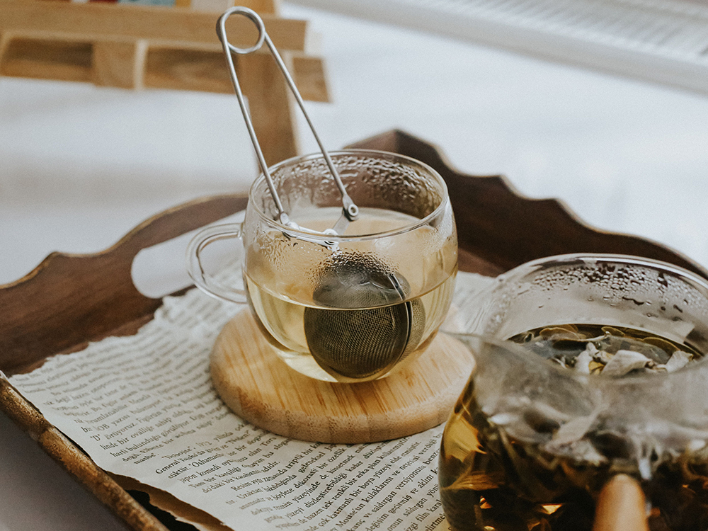 01M4ES1S48KT4YJMHXG2GMTFBH an herbal tea mixture